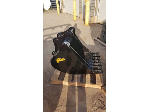 AMI AttachmentsT 30 . INCH . GP . BUCKET